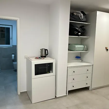 Apartment Emma Gardencity Basement Flat