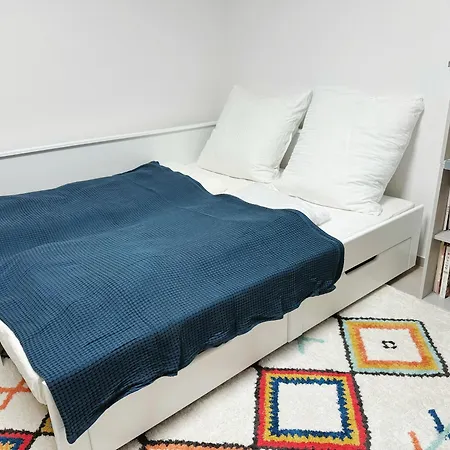 Emma Gardencity Basement Flat