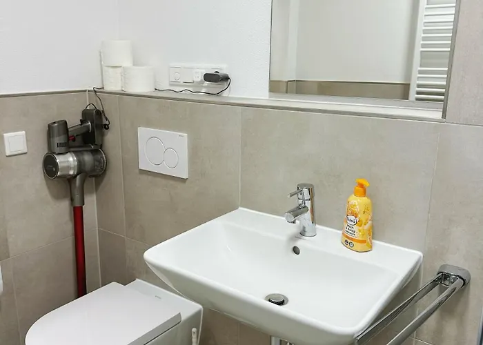 Emma Gardencity Basement Flat * Mnichov