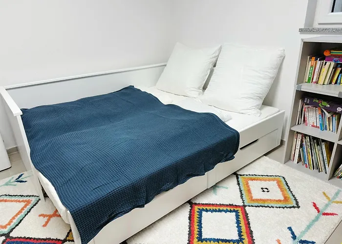 Emma Gardencity Basement Flat